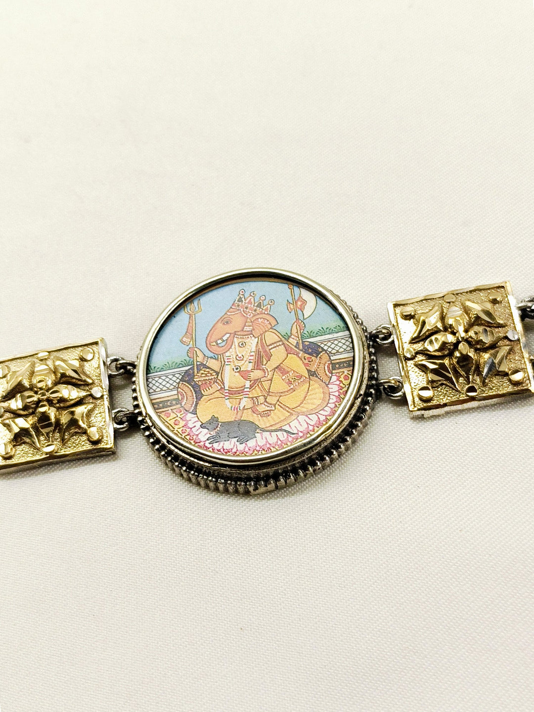 Divit Ganesha Miniature Art Men's Neckpiece