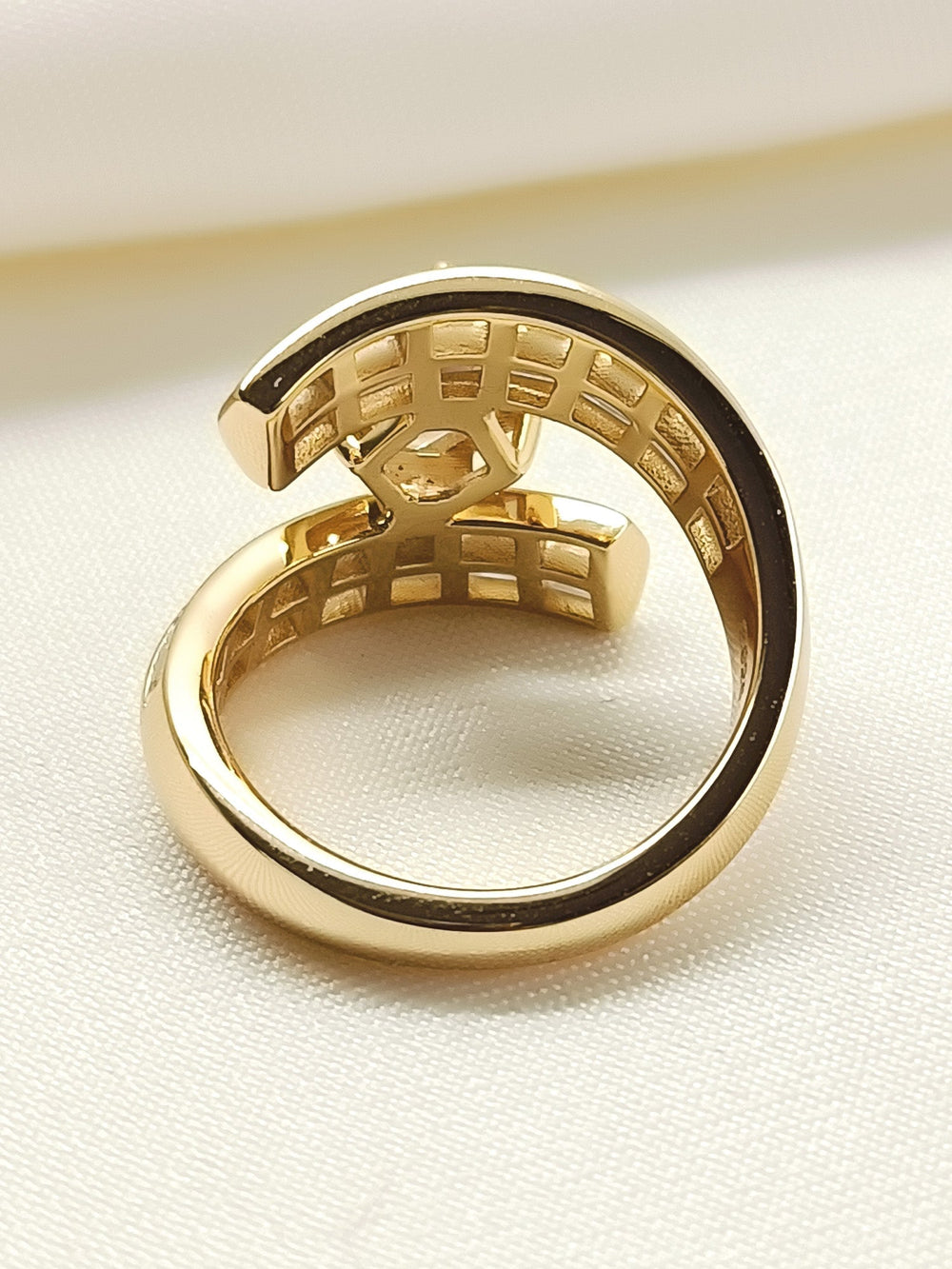 https://cdn.shopify.com/s/files/1/0607/4479/4285/files/2_f248b688-3058-4948-8e94-e2418e17dbb7.jpg?v=1773663864