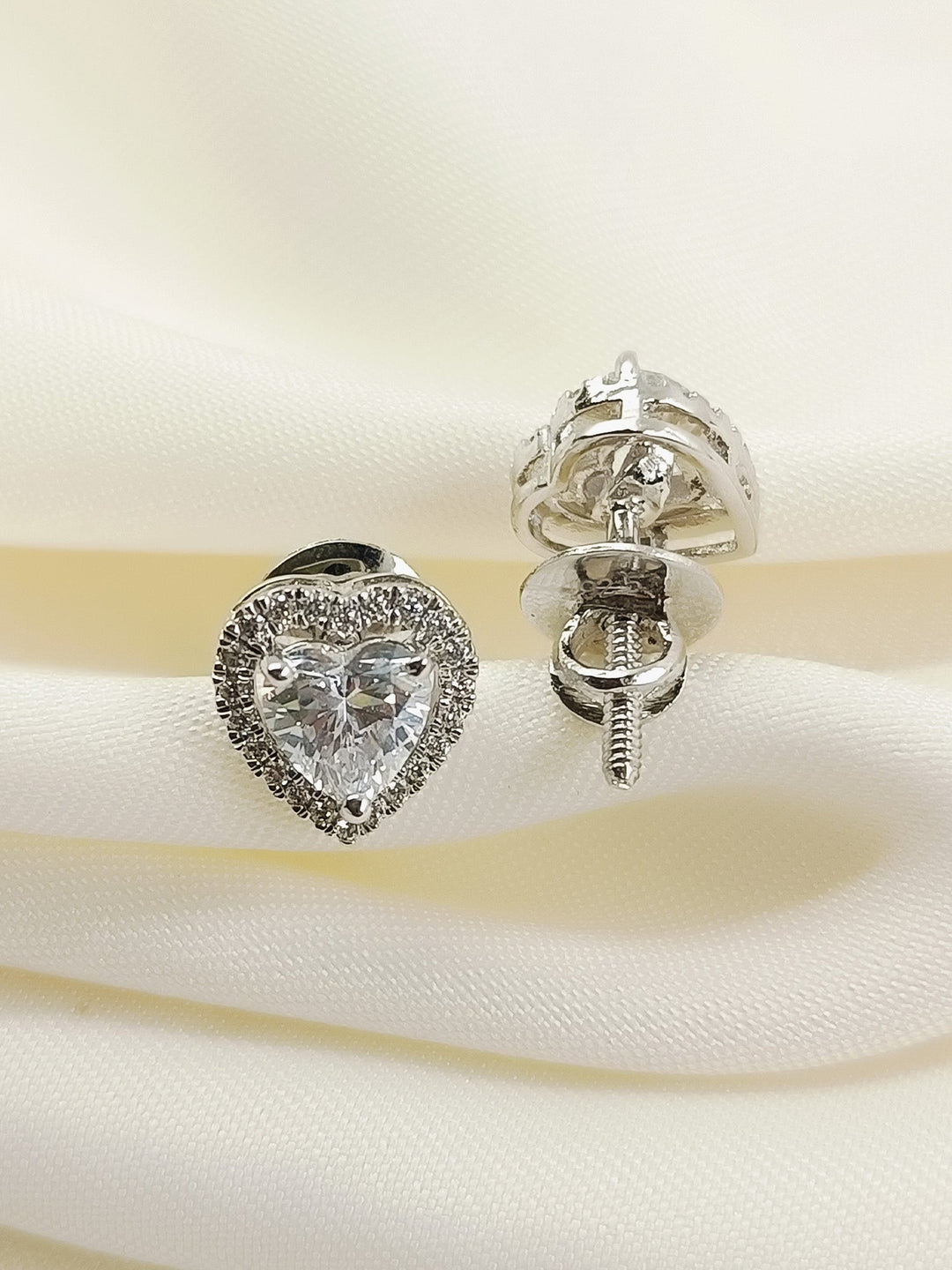 https://cdn.shopify.com/s/files/1/0607/4479/4285/files/2_f3191668-2646-4154-8064-b53c8d5dfaf0.jpg?v=1778156358