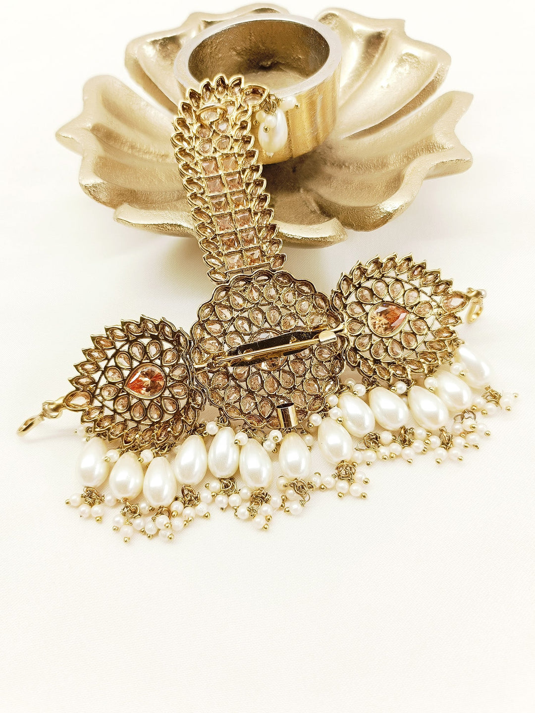 Akhil White Pearl Dulha Kalgi