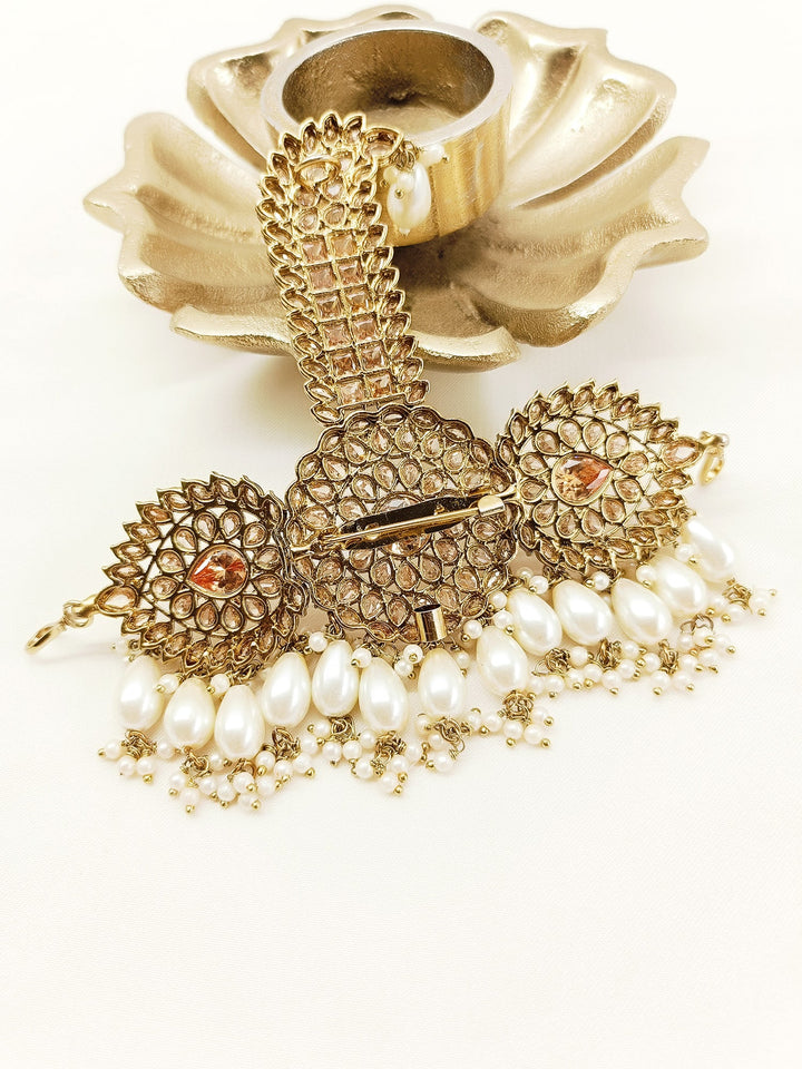 Akhil White Pearl Dulha Kalgi