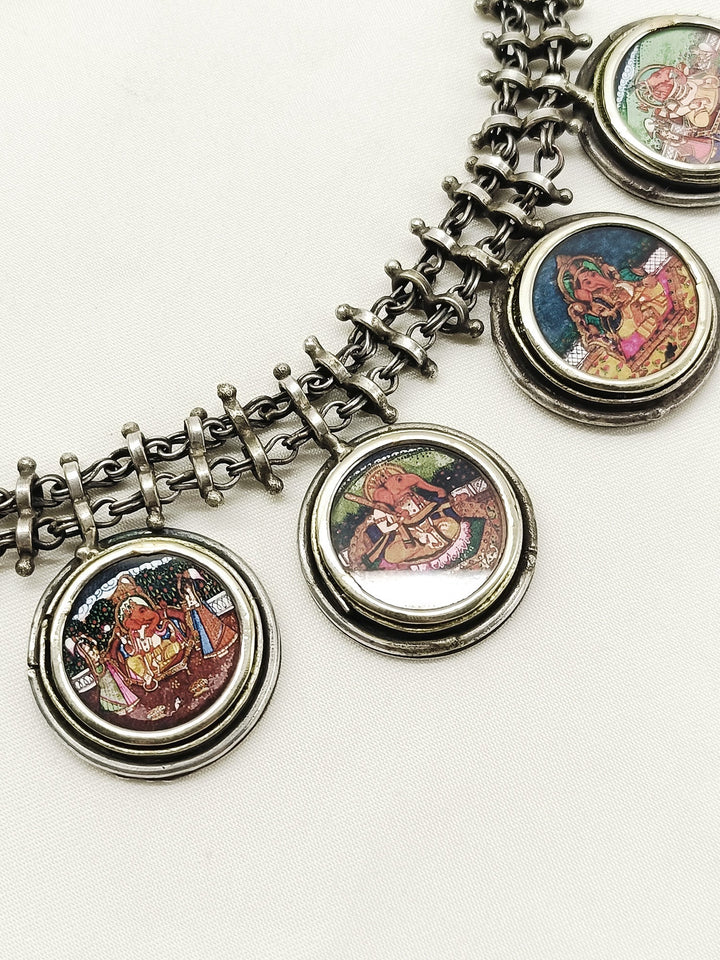 https://cdn.shopify.com/s/files/1/0607/4479/4285/files/2_1856a42e-84f7-4d65-9723-25255ec60117.jpg?v=1752647589