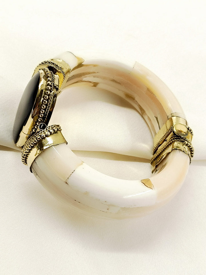 Udit Men’s Royal Black Onyx Stone Bone Bracelet - 2.8