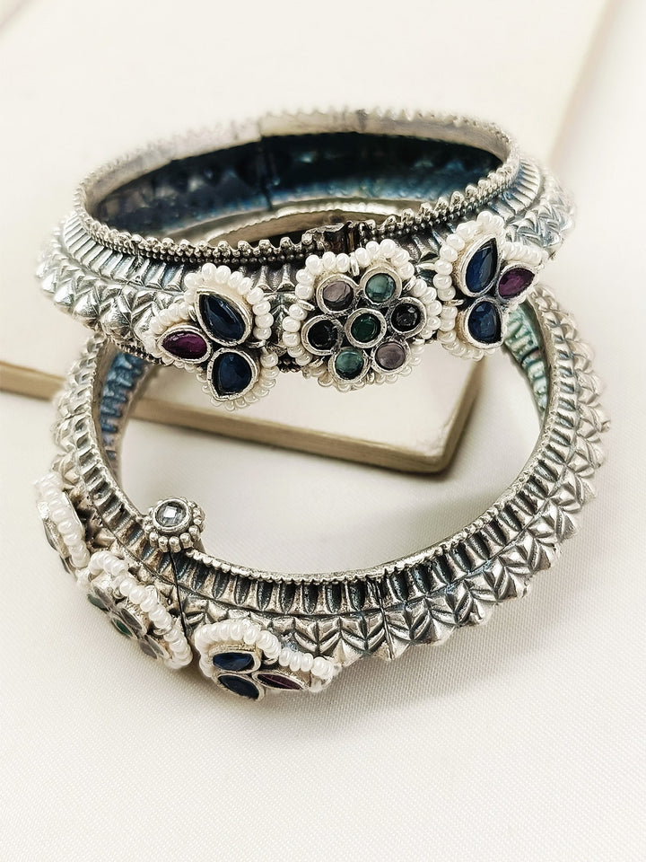 Hanvita Multi Colour Oxidized Bangle