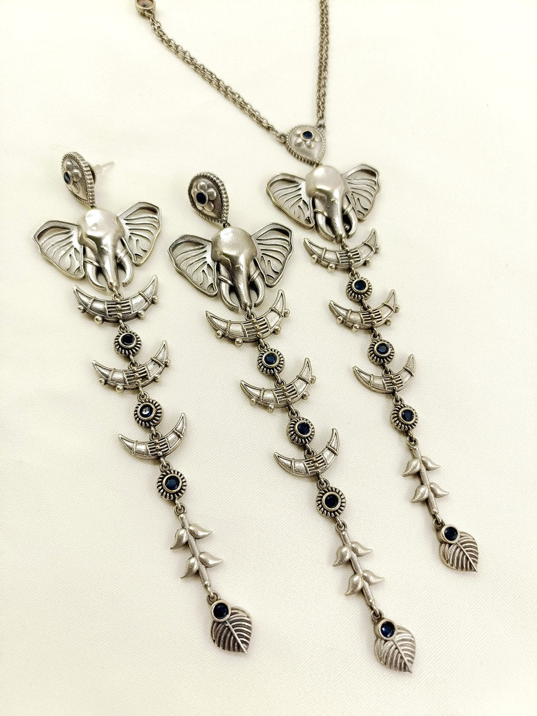 Rubi Blue Oxidized Pendant Set