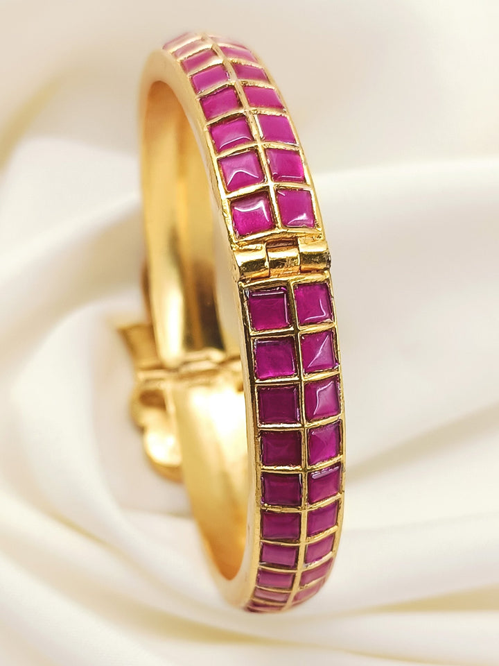 Aadrika Ruby Kundan Kada