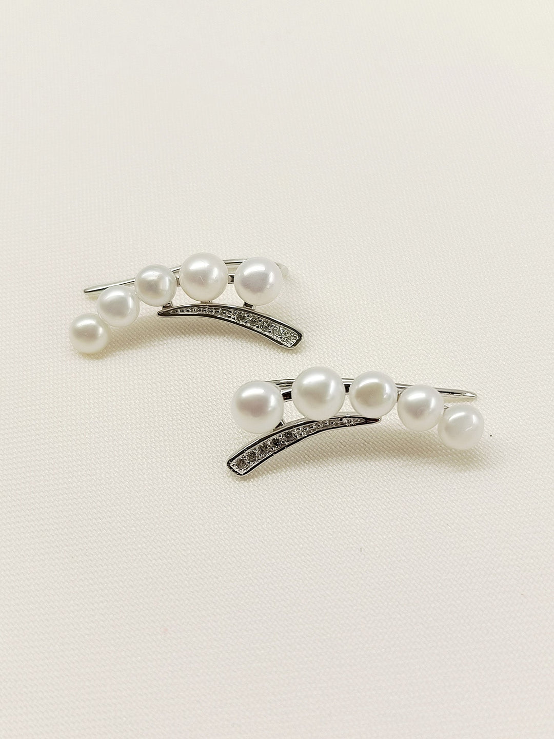 Yashi 92.5 Silver Swarovski Stone Earcuffs
