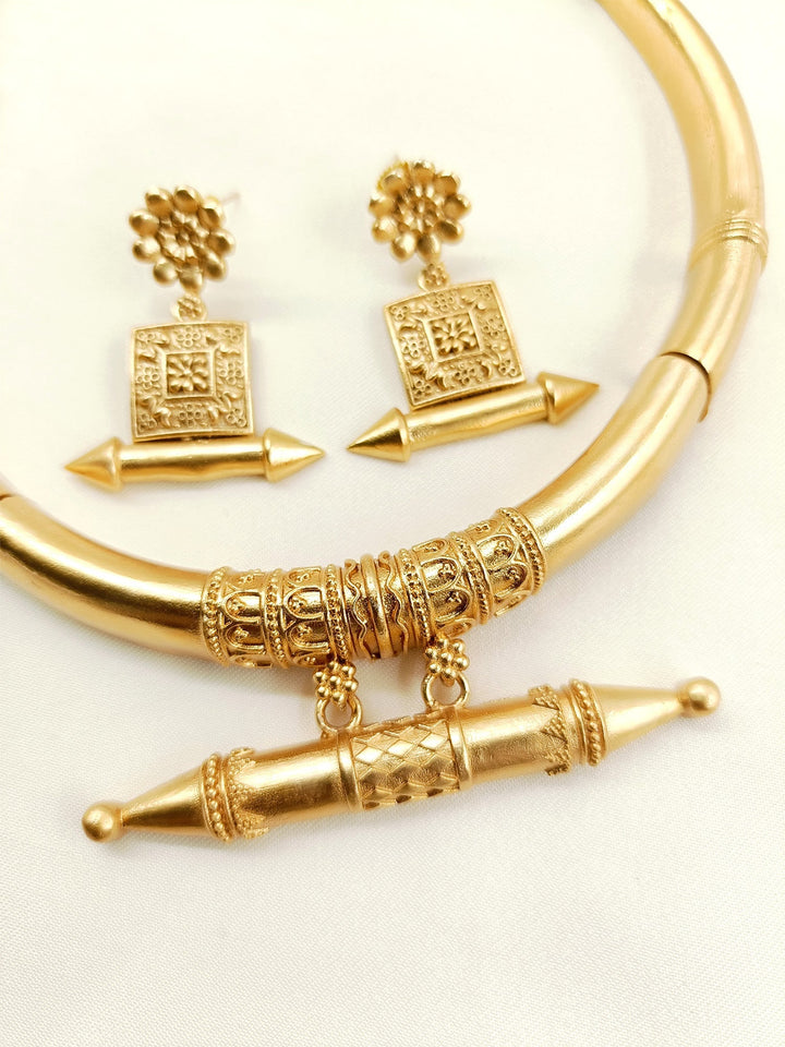 Azma Golden Oxidized Hasli Styled Choker Set - Antique Gold