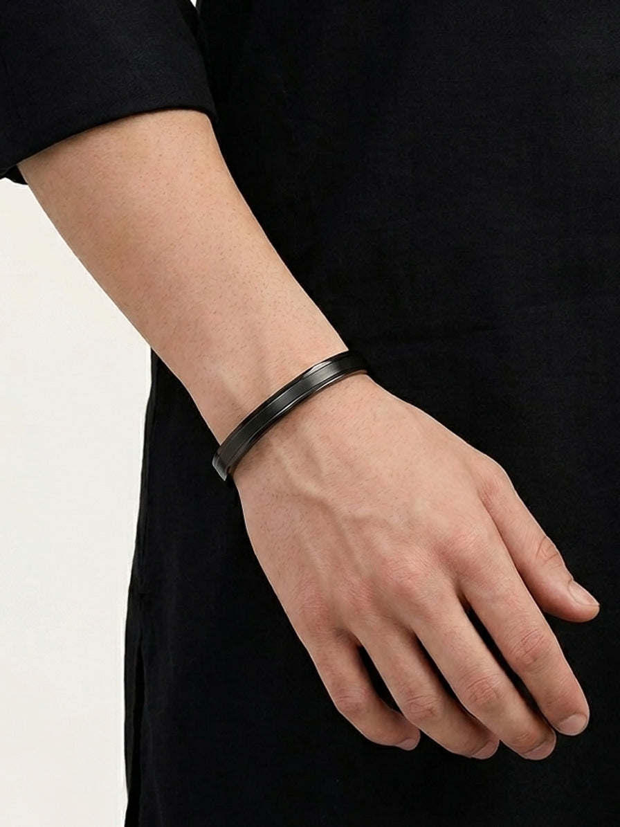 Shiven Black Minimal Hinged Men&