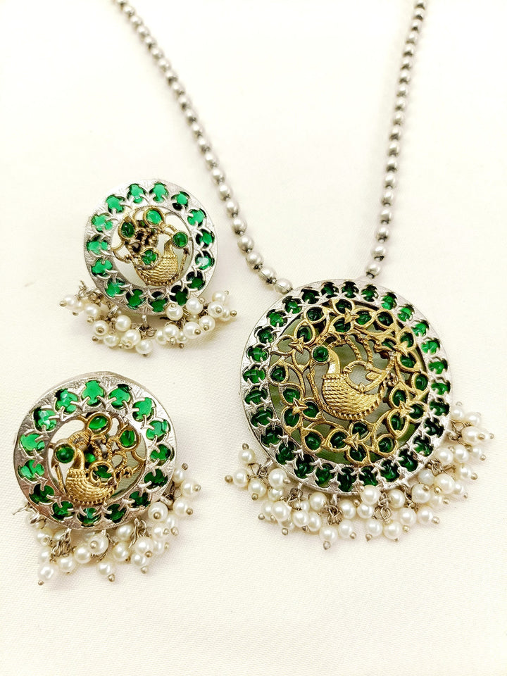 Fizala Green Oxidized Pendant Set