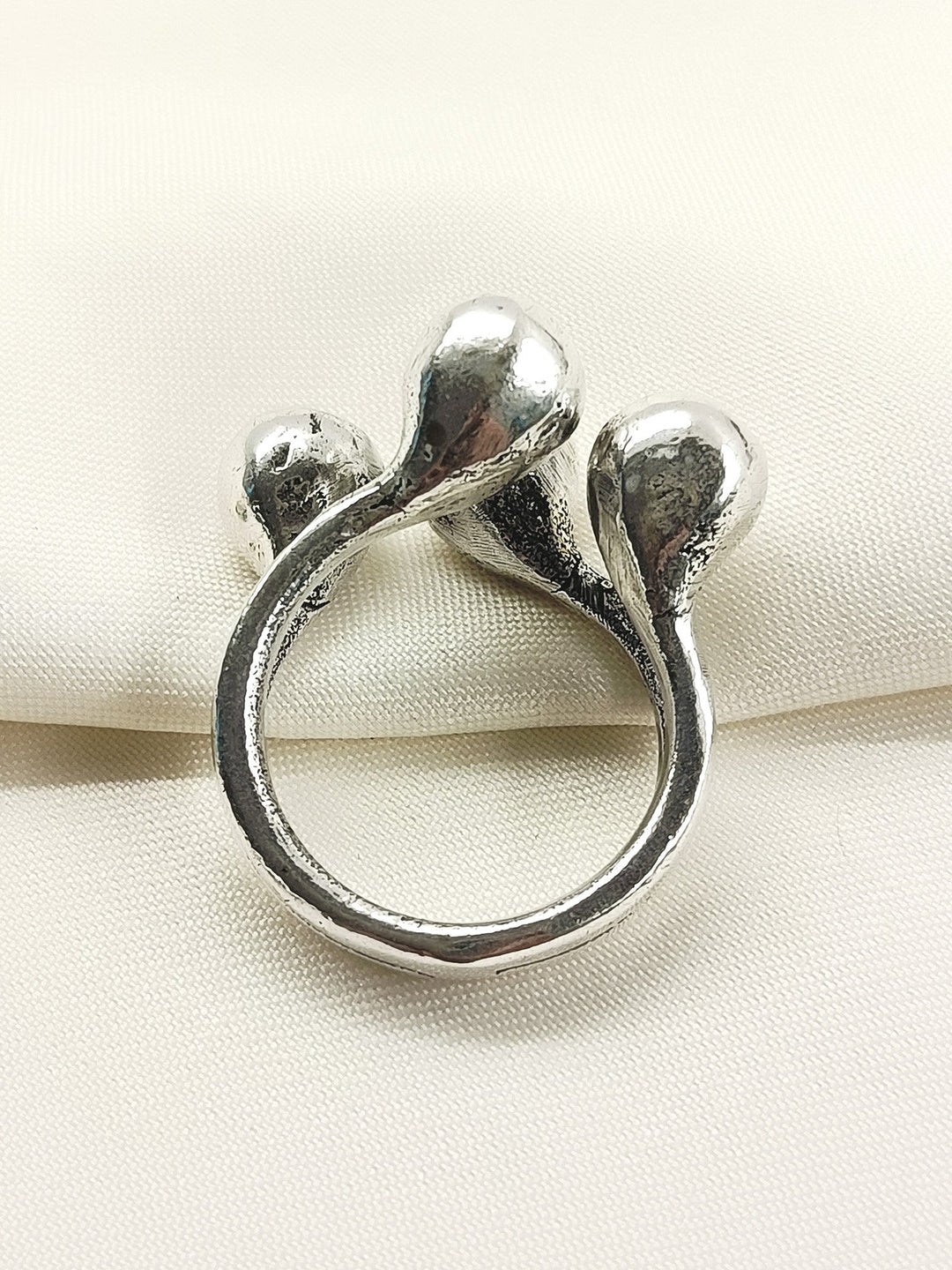 Madhav Silver Men&