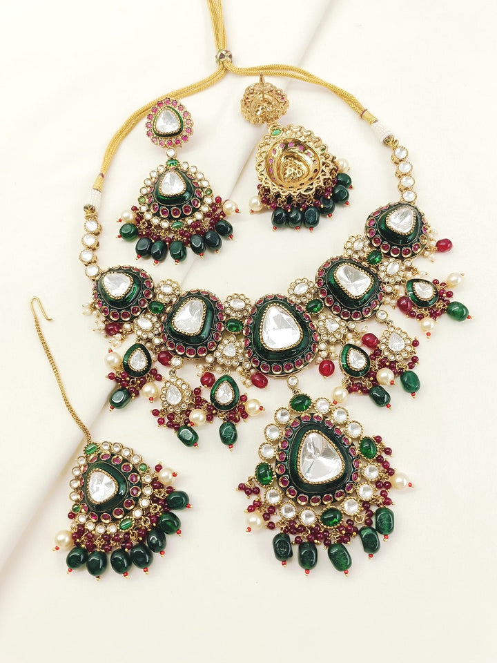 Razia R&G Kundan Necklace Set With Passa
