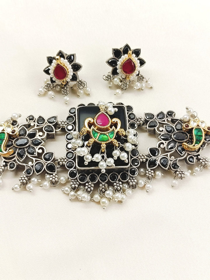 Geolina Black Oxidized Choker Set