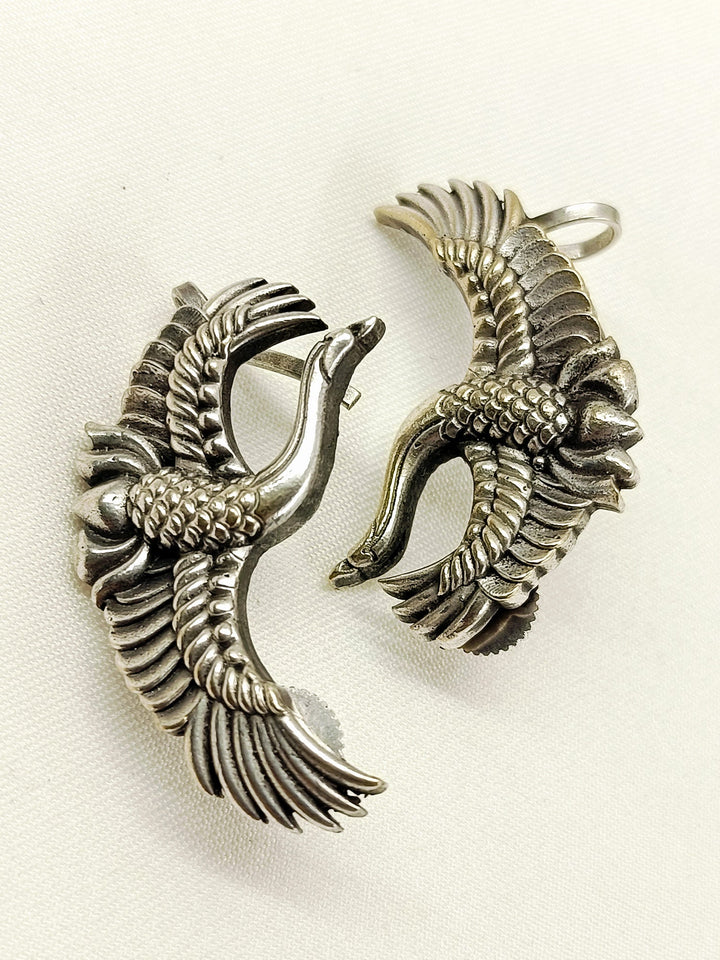 Ridhan Oxidized Crane Hoop Men&
