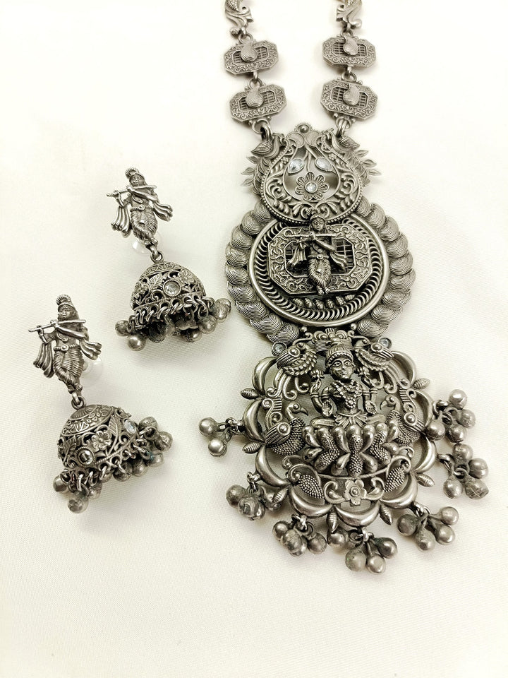 Pakhi White Oxidized Necklace Set