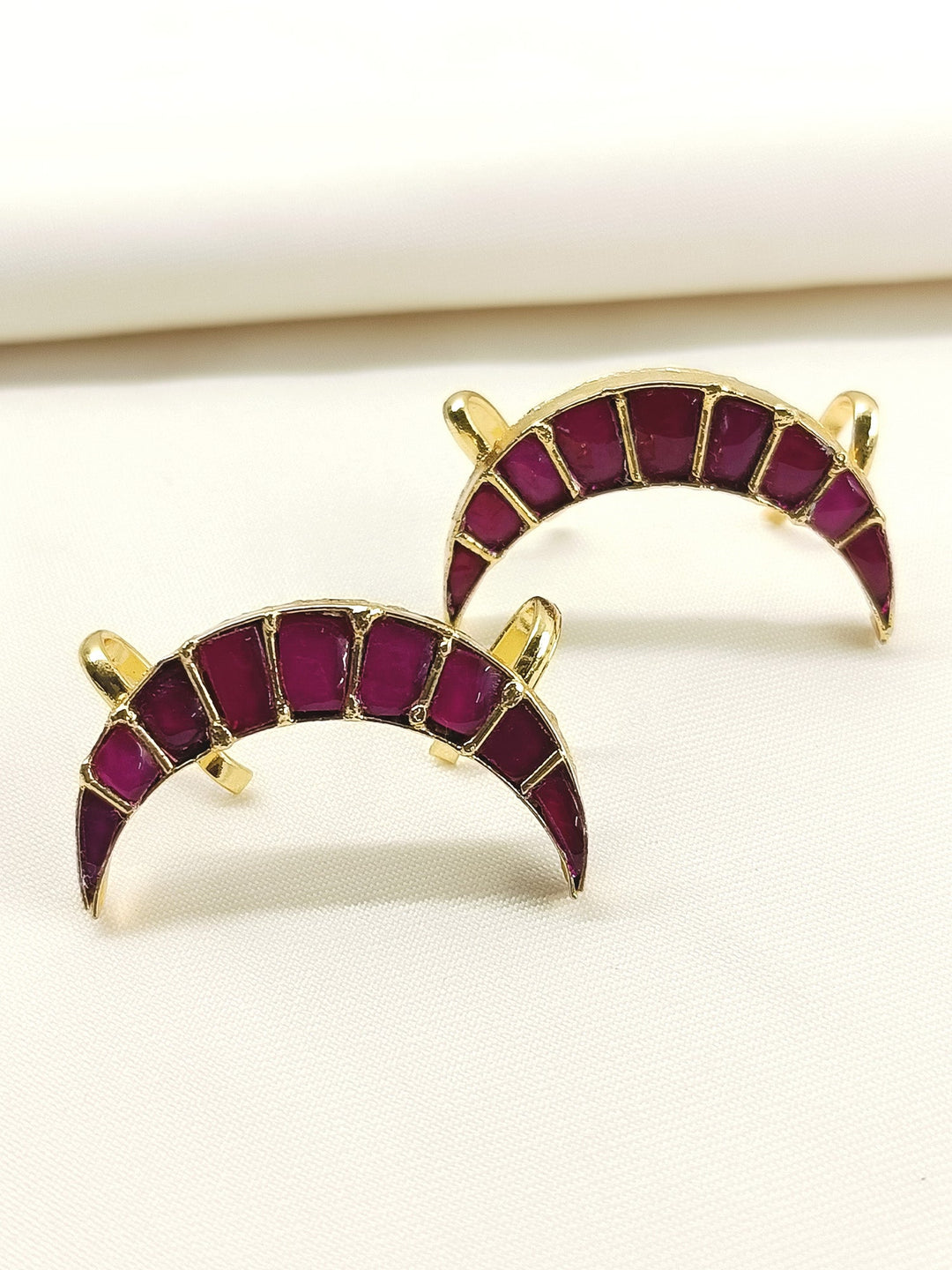 Pusma Ruby Men's Moon Shape Kundan Earcuff [Price Is For Pair]