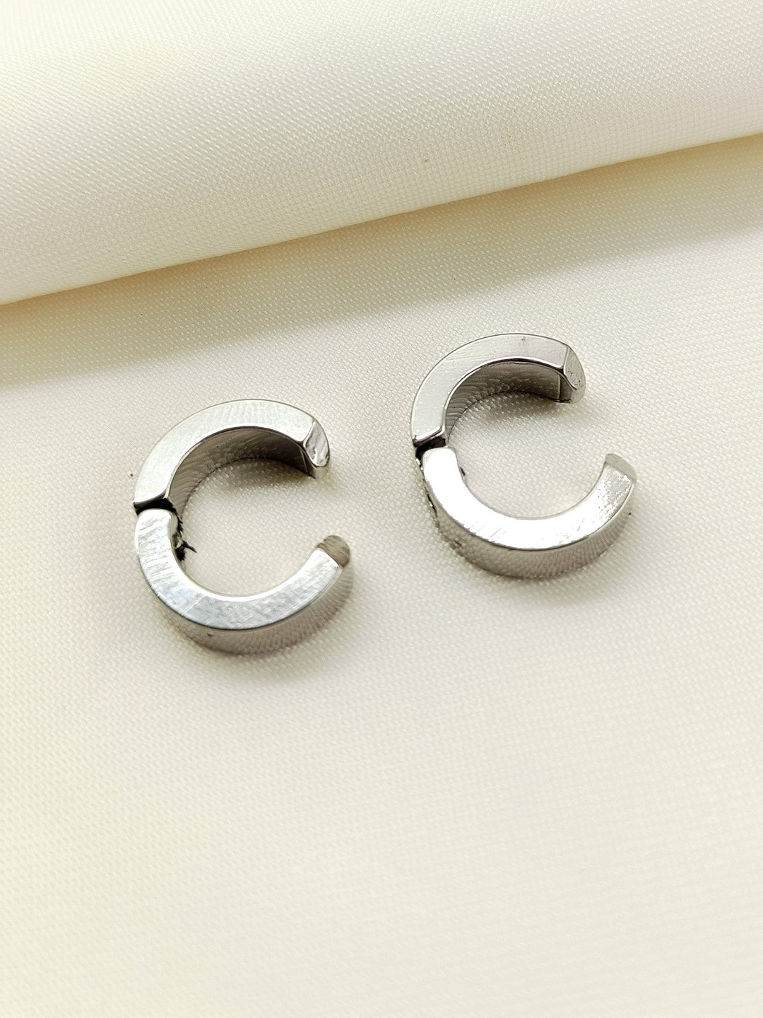 Nikhil Silver Men&