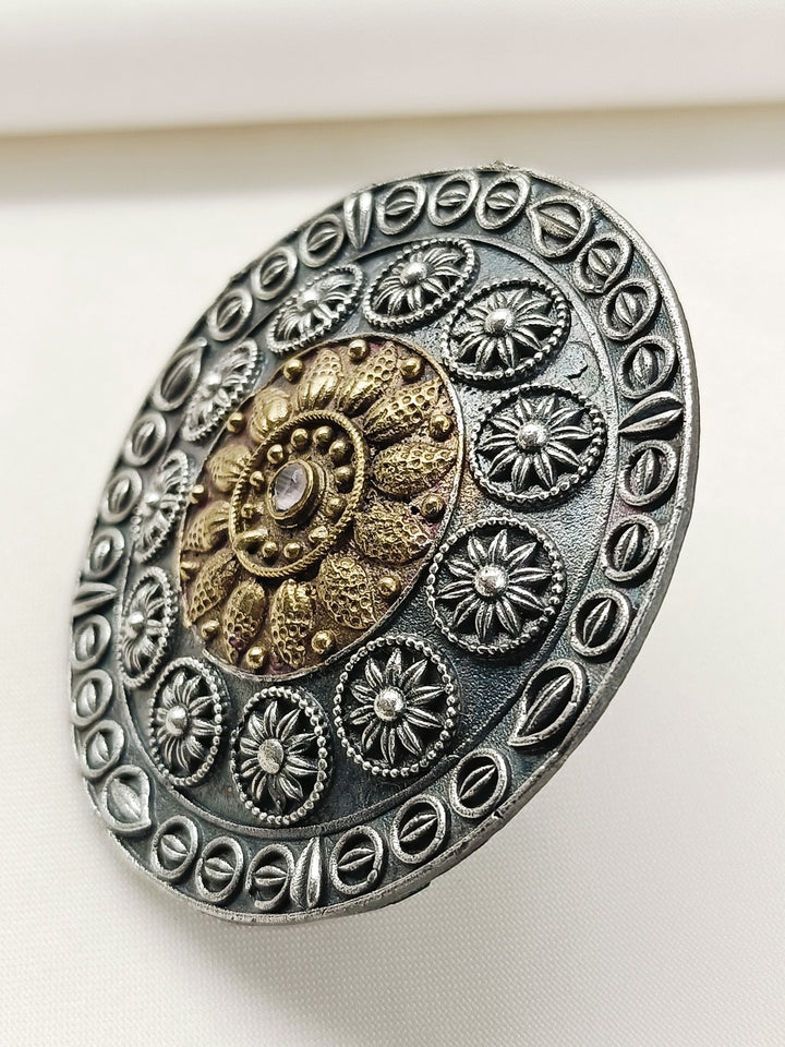 Xiti Baby Pink Oxidized Finger Ring