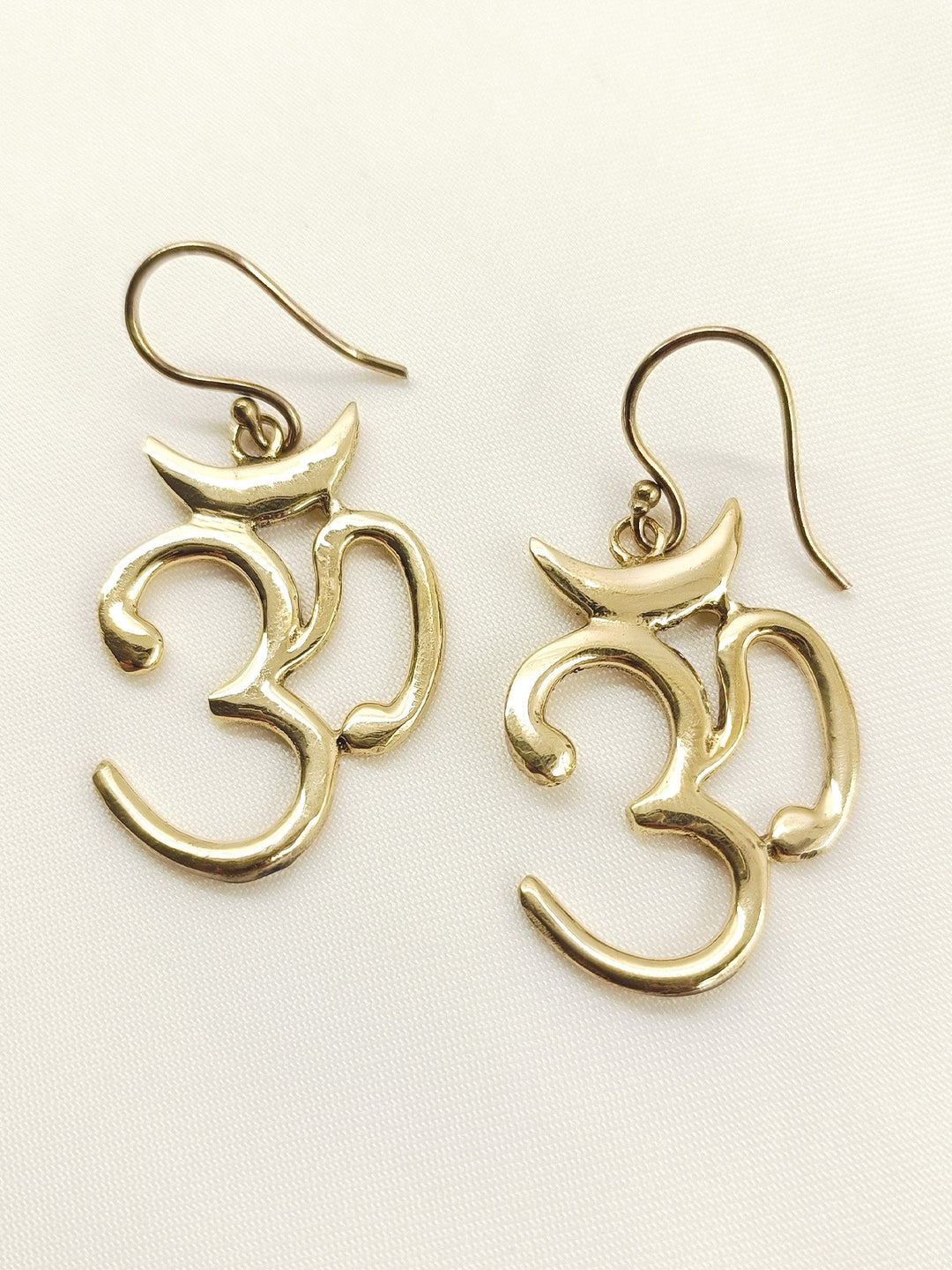https://cdn.shopify.com/s/files/1/0607/4479/4285/files/3_372a1a5c-a96a-498b-9baa-b602a821a644.jpg?v=1772263390
