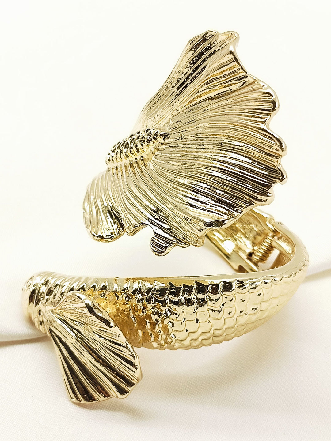 Aashrita Golden Western Bracelet