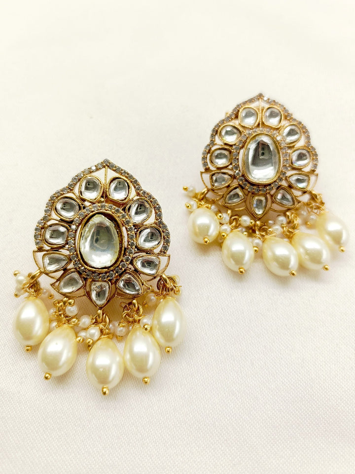 Kathyayani Off White Gold Plated Kundan Earrings