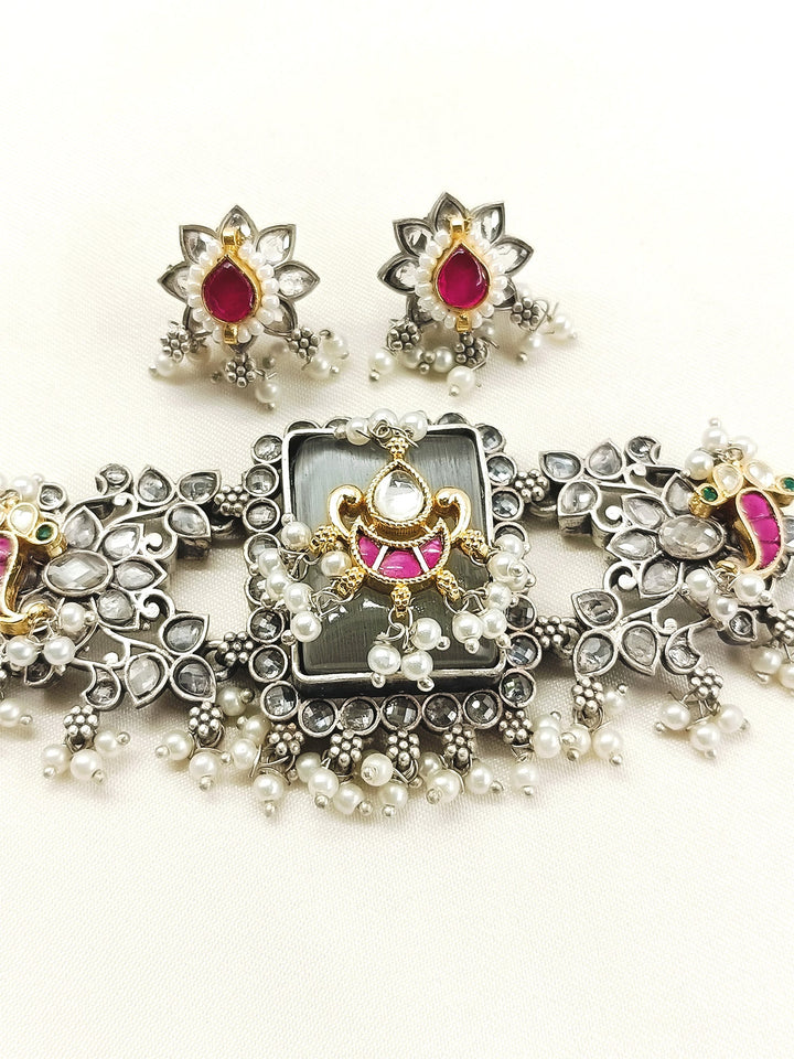 Masira Grey Oxidized Choker Set