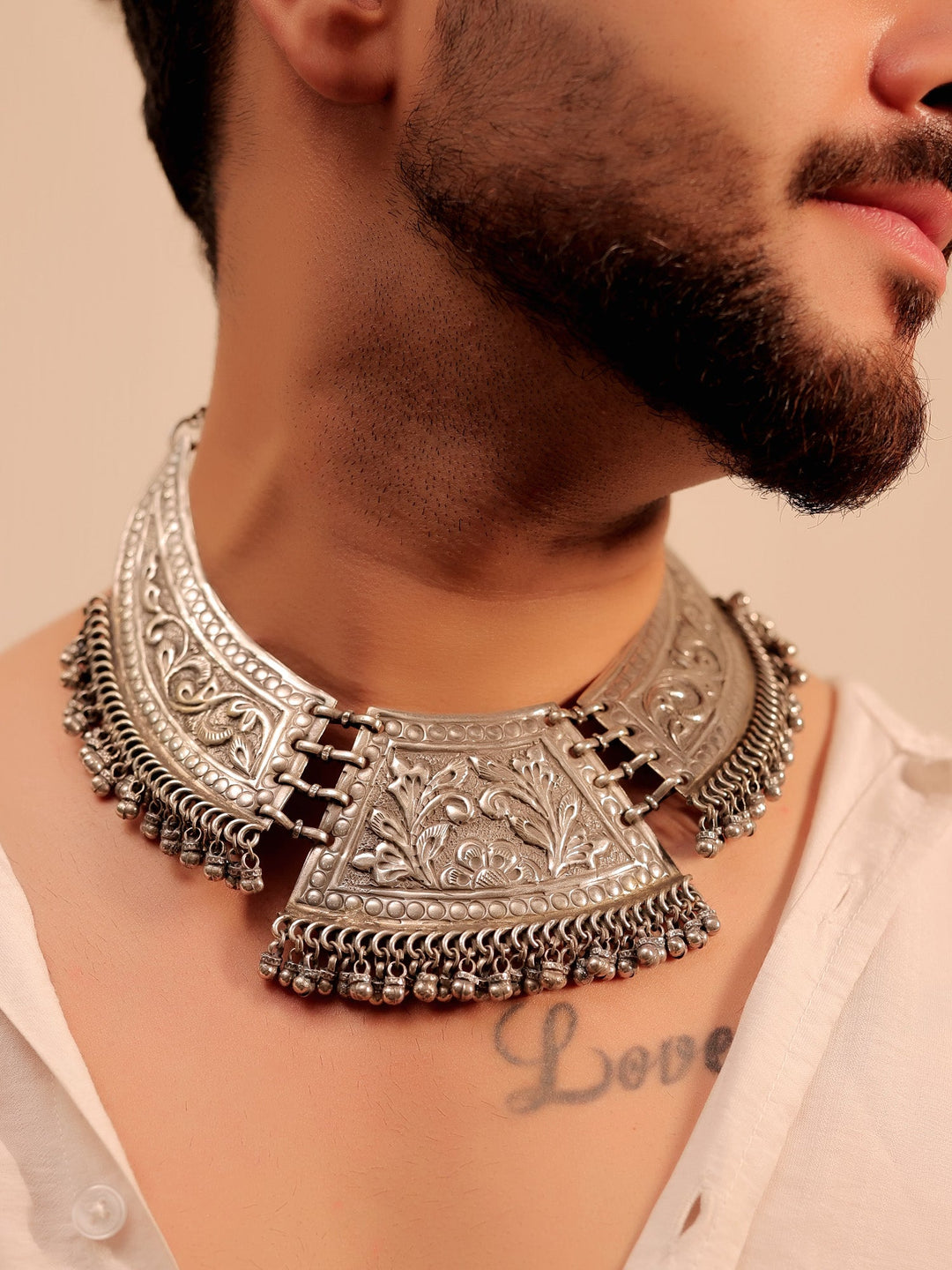 Ayansh Plain Men's Neckpiece