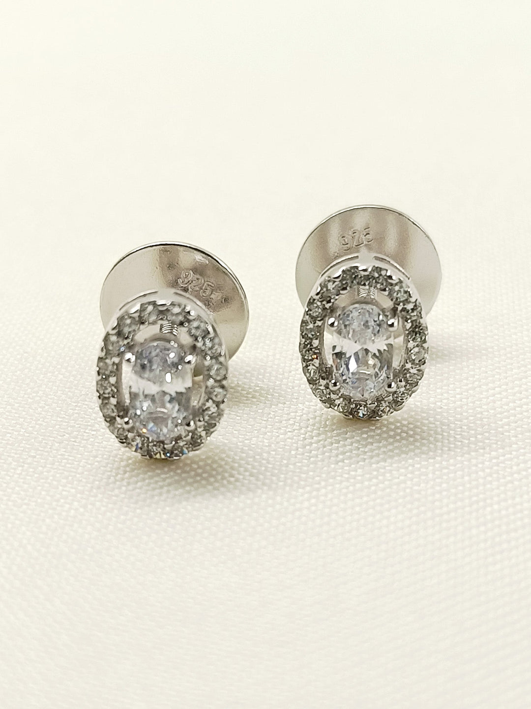 Hema 92.5 Silver Swarovski Stone Tops