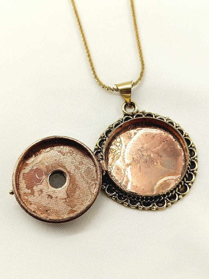 https://cdn.shopify.com/s/files/1/0607/4479/4285/files/3_14dee774-a5ab-4f8b-af52-b13586a895f1.jpg?v=1774266968