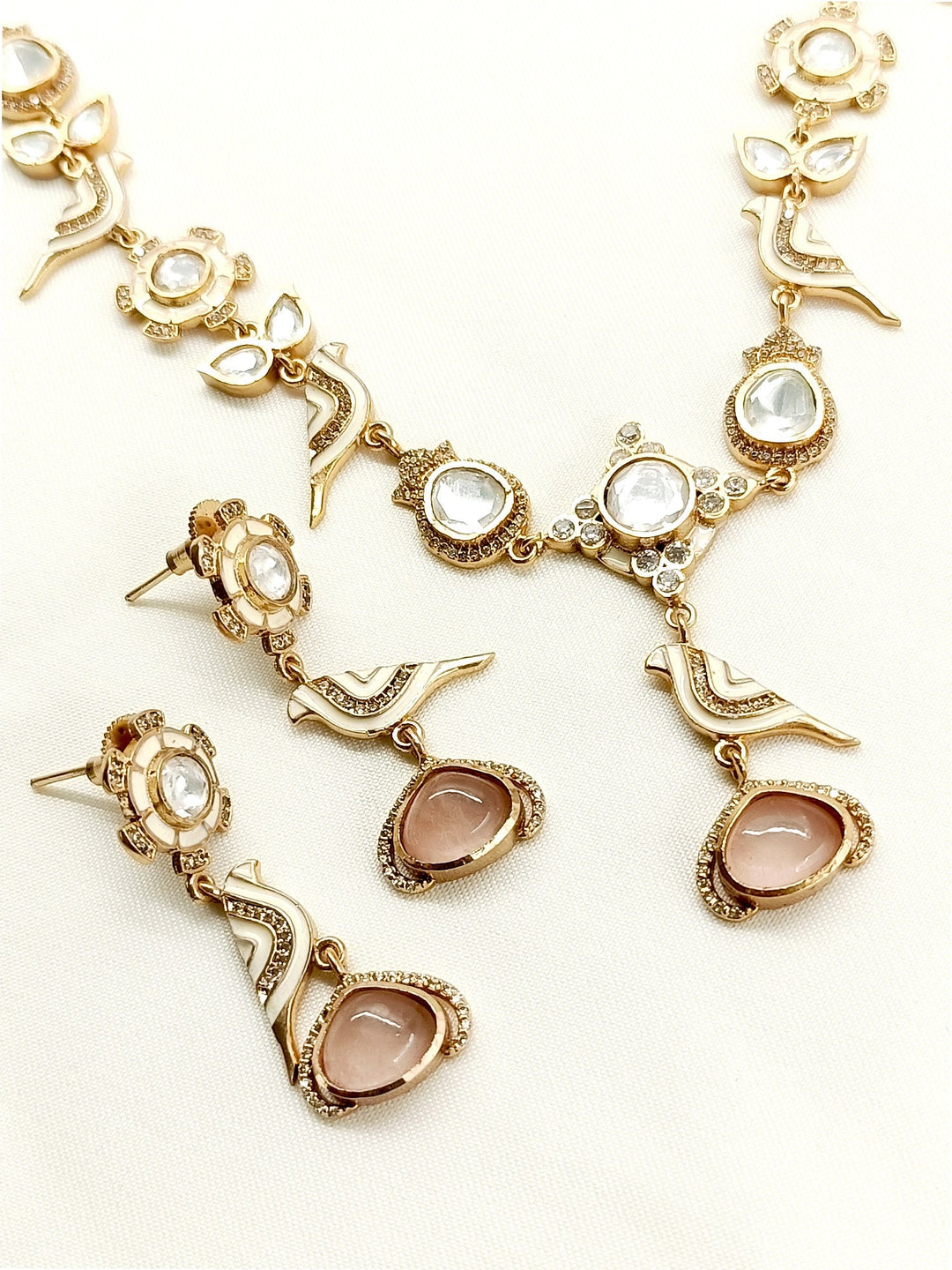 Anushri White Kundan Set