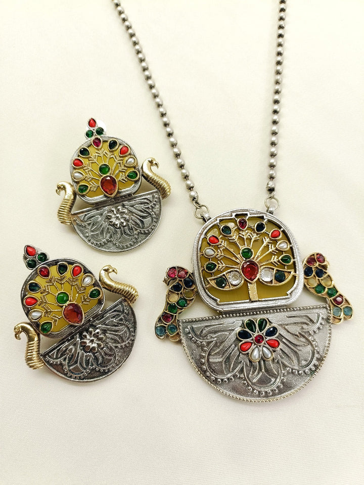 America Multi Colour Oxidized Pendant Set