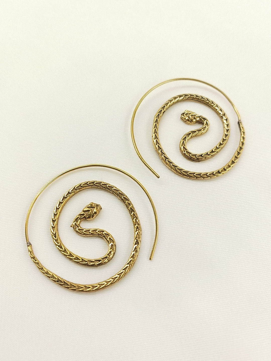 https://cdn.shopify.com/s/files/1/0607/4479/4285/files/3_47896e1a-8df1-44c3-bd17-c54a593c770e.jpg?v=1772190629