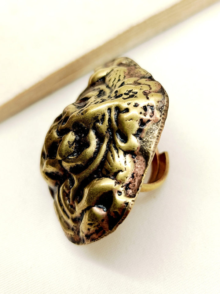 Tasmeera Golden Tribal Finger Ring