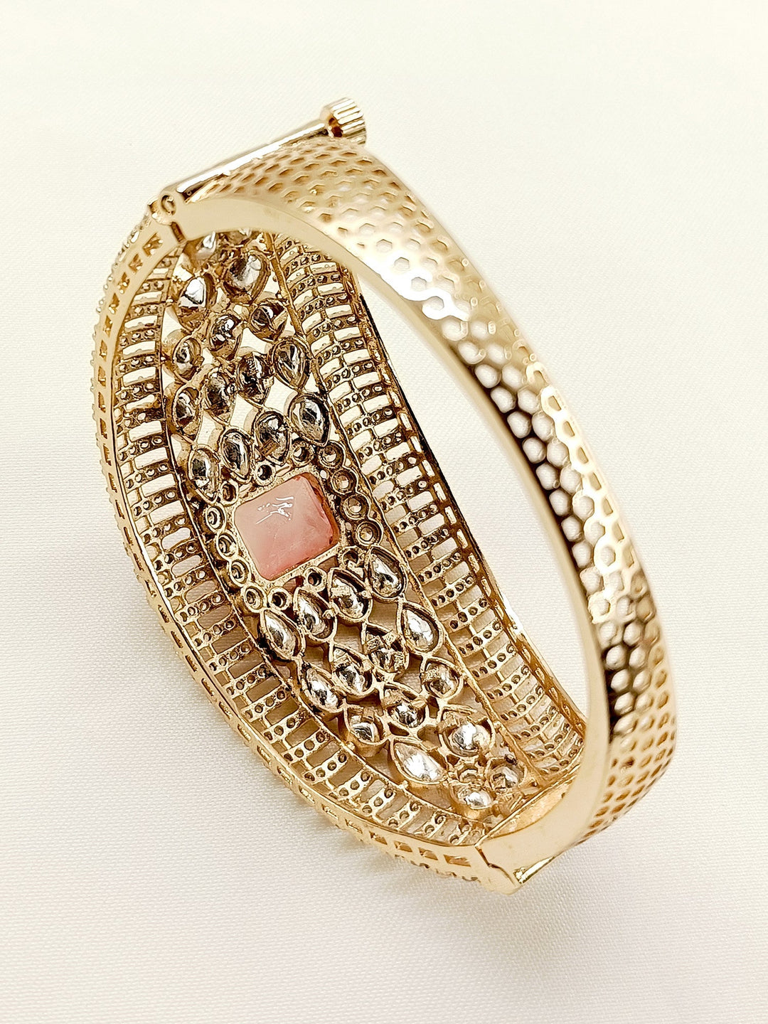 Sadhya Pink Kundan Bracelet