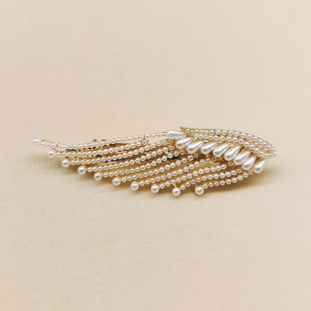 Pratha Pearl White Gold Plated Hair Clip