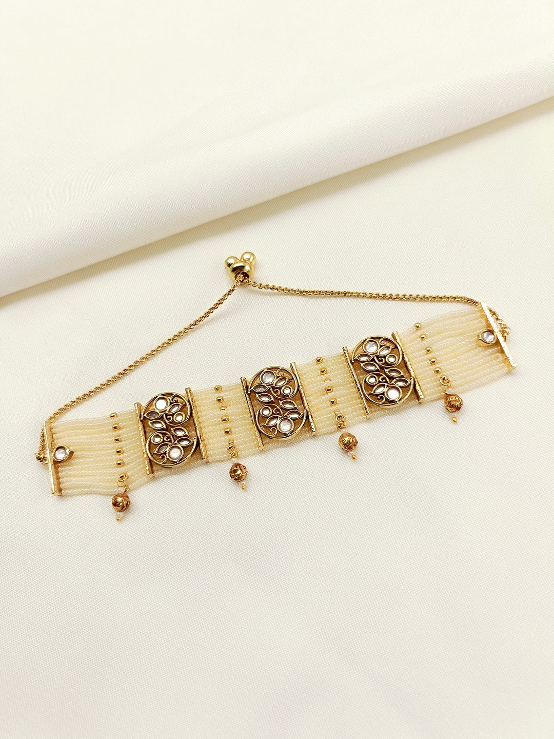 Adana White Pearl Kundan Bracelet