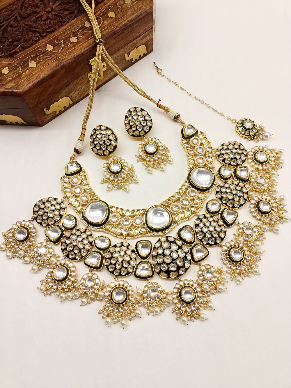 Aster Kundan Bridal Set