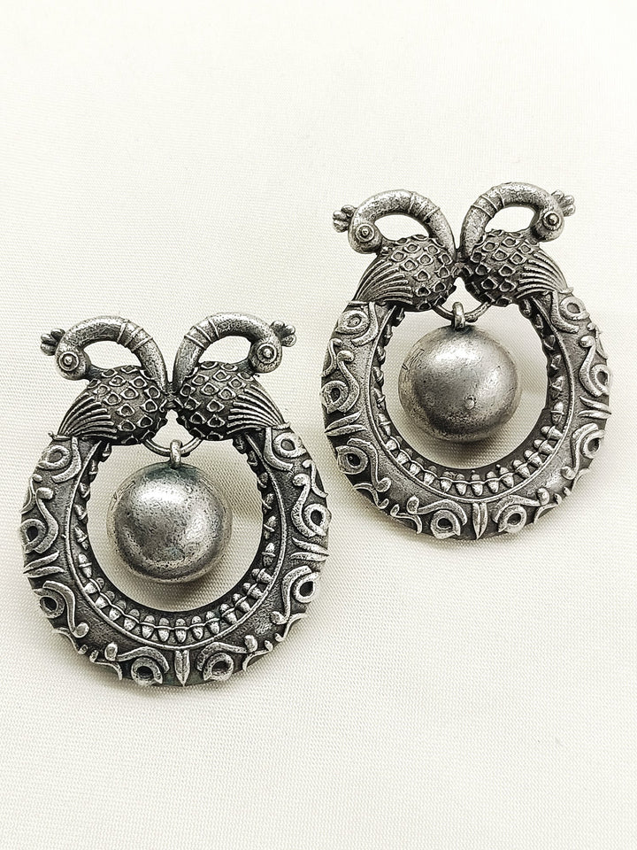 Mehar Plain Oxidized Earring