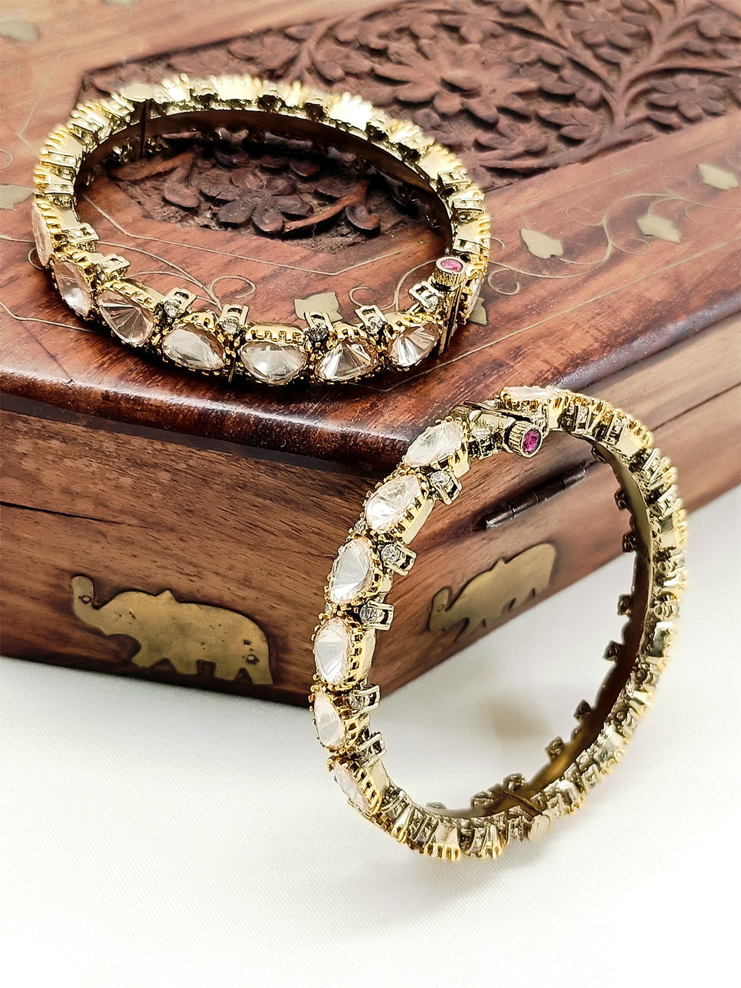 Pratyusha White Kundan Bangles