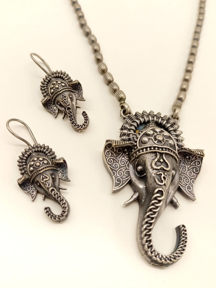 https://cdn.shopify.com/s/files/1/0607/4479/4285/files/3_1dbd3c60-7679-427c-855f-201891ed69fd.jpg?v=1694259434