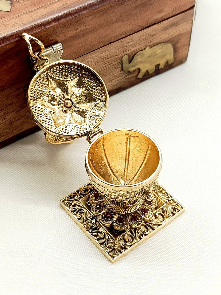 Janya Ruby Antique Sindoor Dibbi