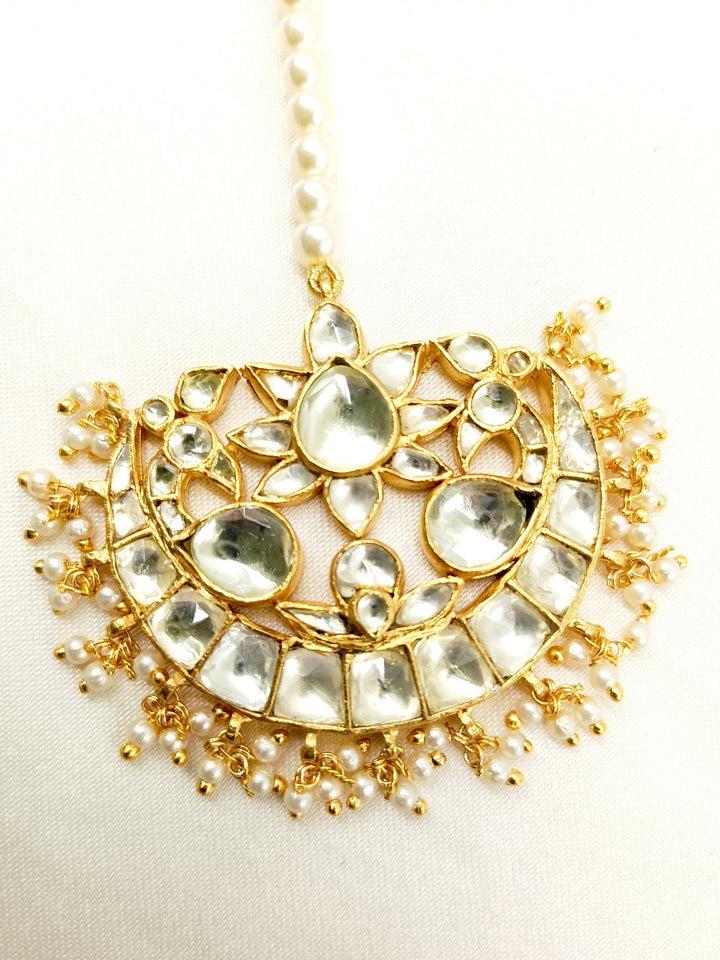 Maira White Gold Plated Kundan Teeka