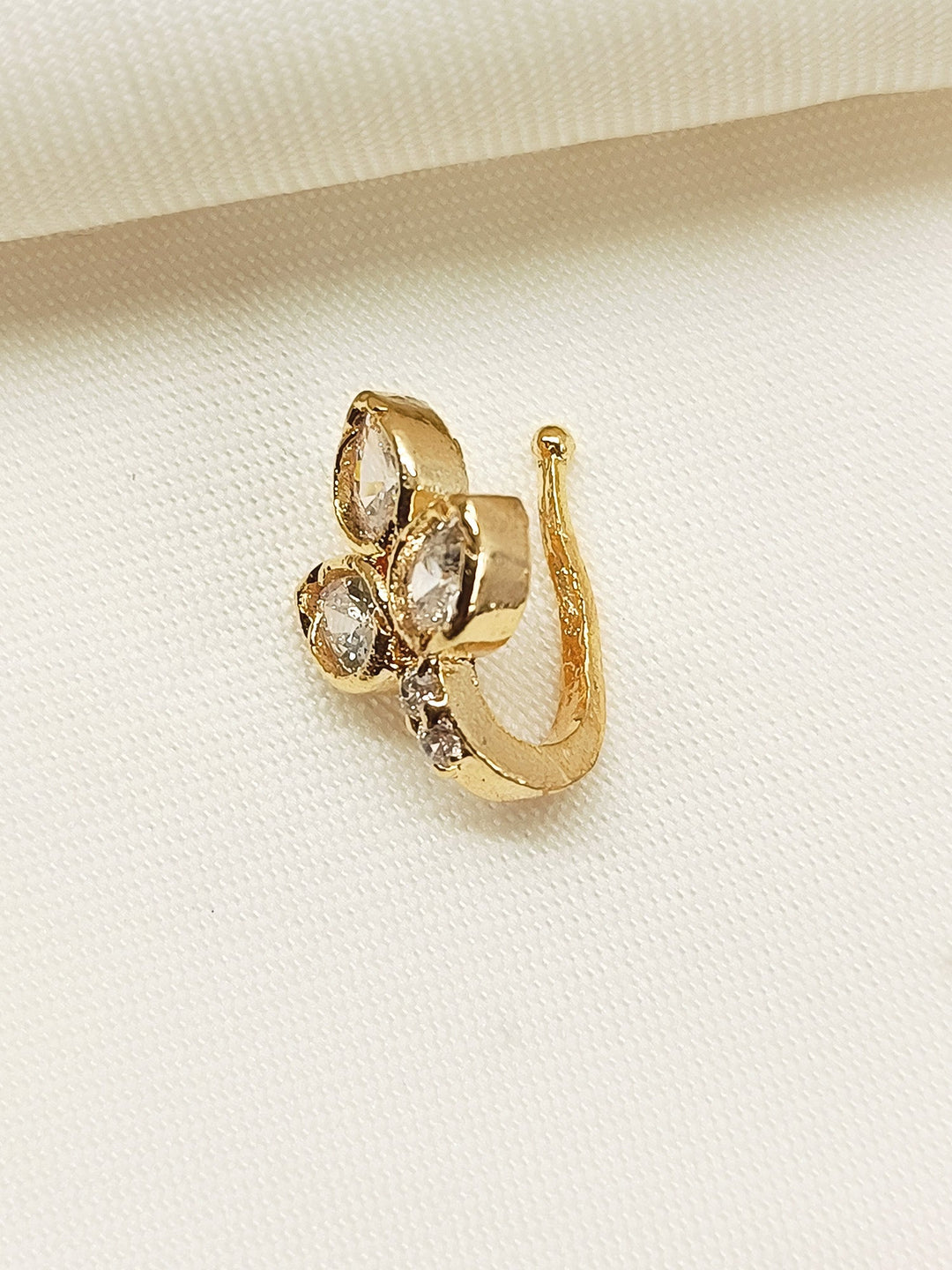 Avanti Golden American Diamond Pressing Nath