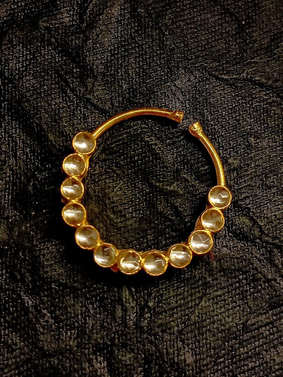 Qayanat White Kundan Nose Ring