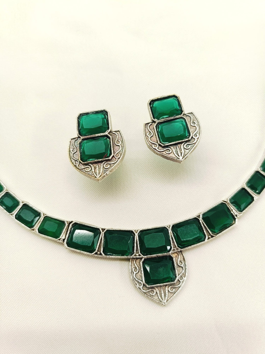 Mumtaz Green Oxidized Necklace Set