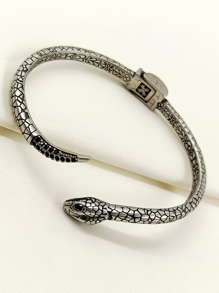 Satyajit Naga Snake Gun Metal Men&