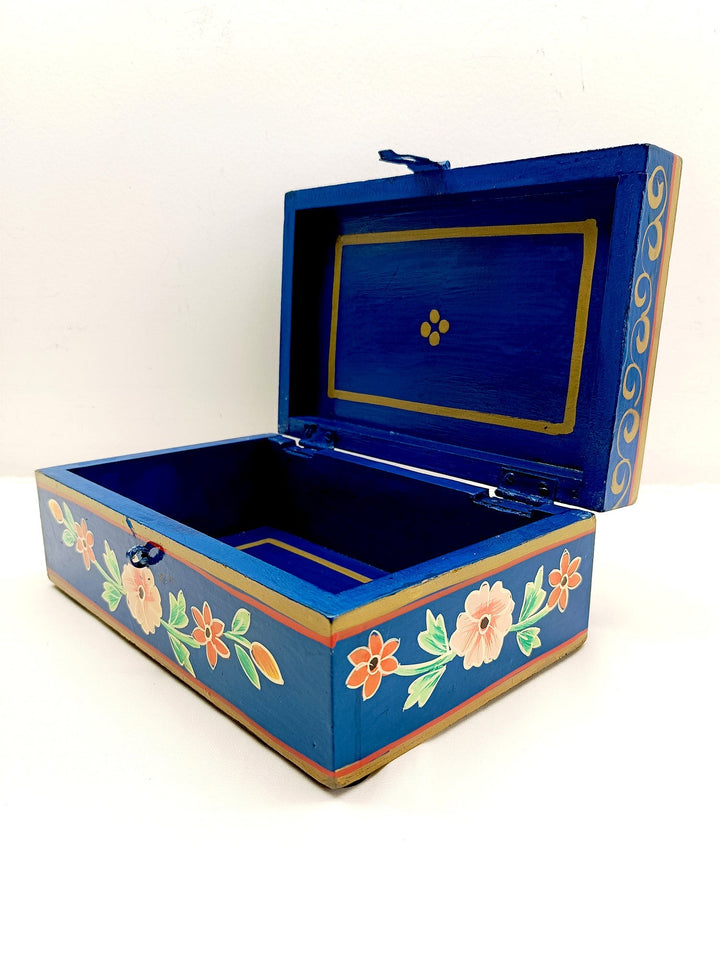 Kanchoi Bunch Of Flowers Box Fine Painted