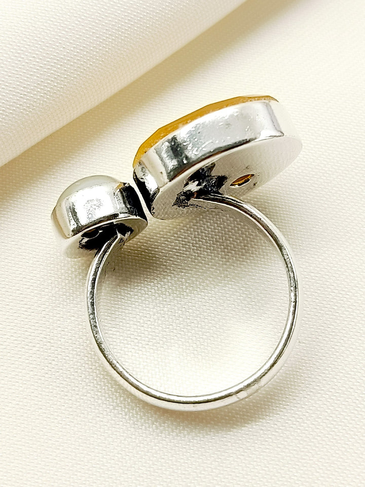 Aadh Yellow Oxidized Finger Ring