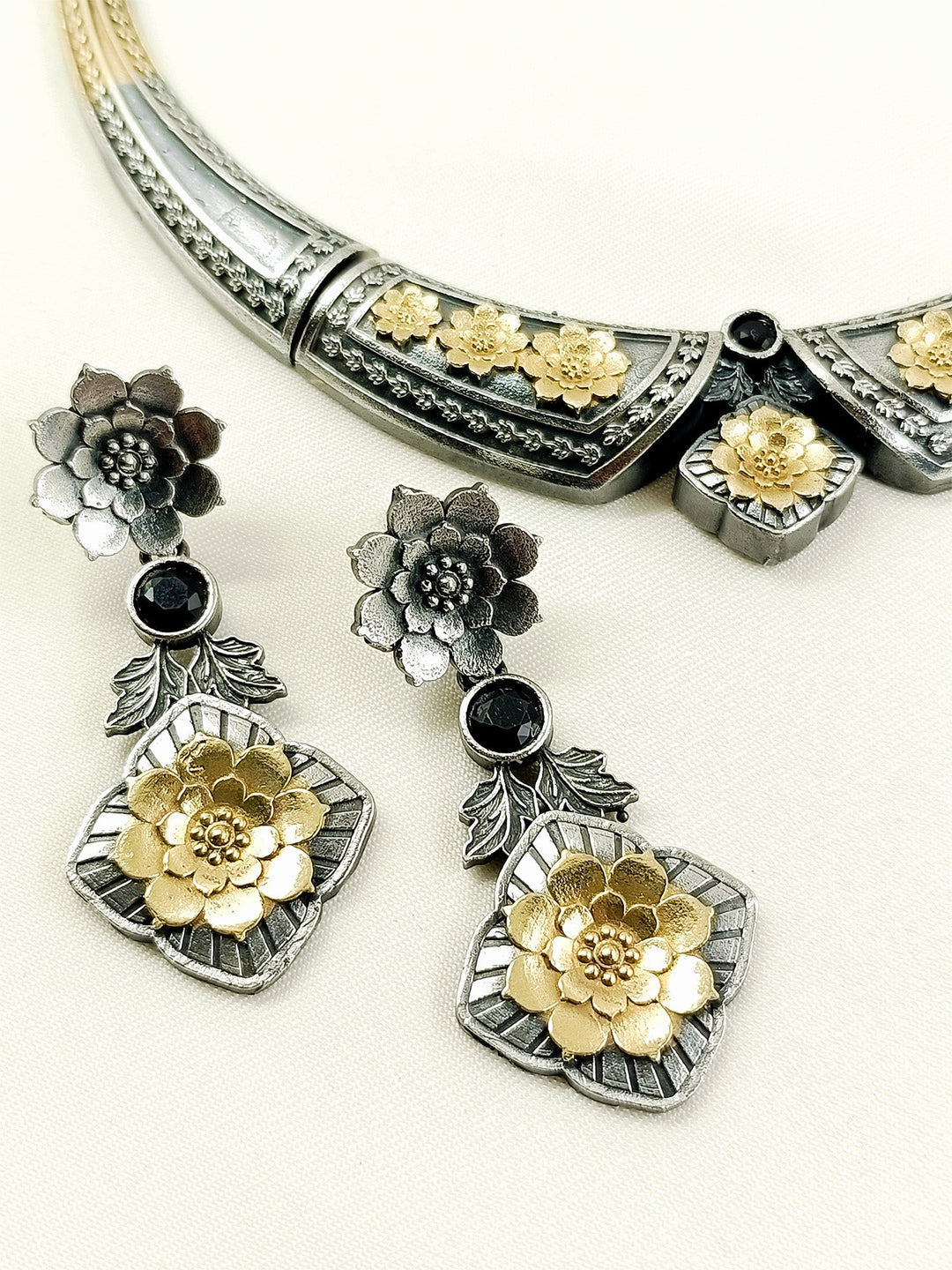 Anabia Black Oxidized Choker Set