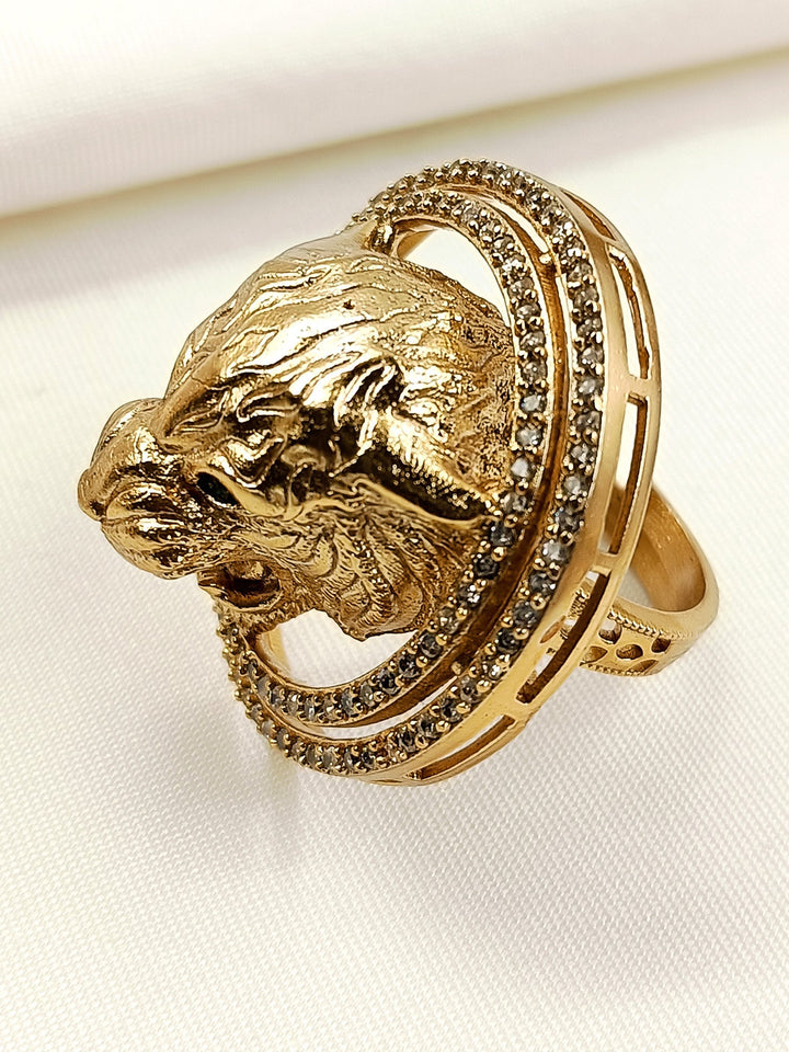 Shivam White Lion Men&